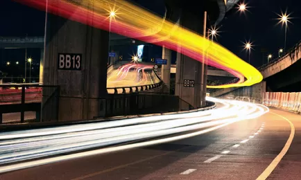Iluminación de autopistas/vías rápidas